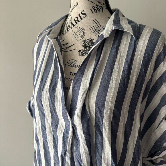 Crown & Ivy Blue and White Striped Popover Shirt - Size Large - Picture 2 of 3
